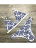 kék mintás háromszög bikini